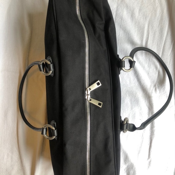 Marc Jacobs Nuala Puma Ltd Ed Yoga/Gym/Weekend Bag - Picture 4 of 10